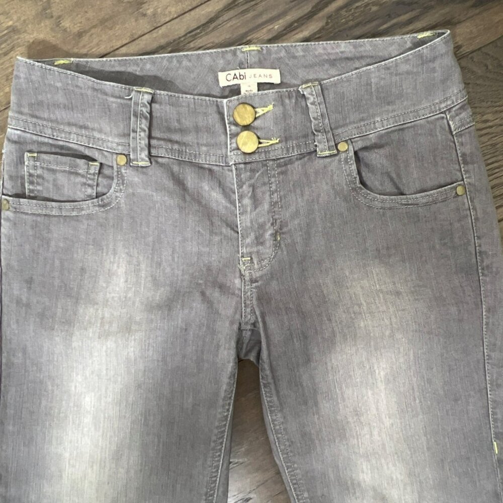 CABI Lou Lou Straight Leg Jeans Washed Gray Sz 4 #332 EUC - Picture 2 of 6